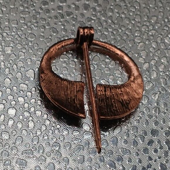Vintage Viking Brooch Metal Buckle Pin Creative Viking Ornament 1.5" Coppery - Picture 2 of 2